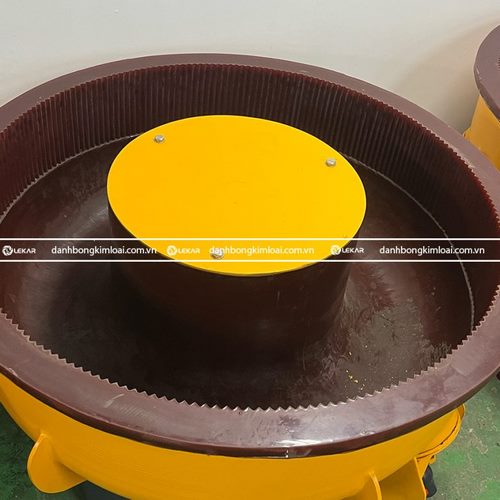 6 Ưu Điểm Của Máy Đánh Bóng Rung 3 Chiều Trong Ngành Chế Tạo Kim Loại